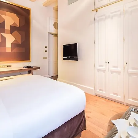 Do Placa Reial Gothic Quarter, Sonder By Marriott Bonvoy Barcelona