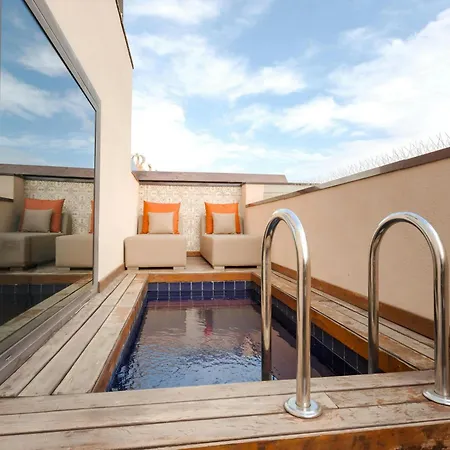 Do Placa Reial Gothic Quarter, Sonder By Marriott Bonvoy