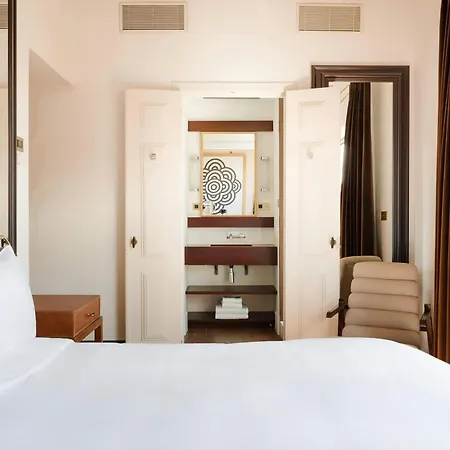 Do Placa Reial Gothic Quarter, Sonder By Marriott Bonvoy 5*