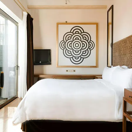 Do Placa Reial Gothic Quarter, Sonder By Marriott Bonvoy 5*