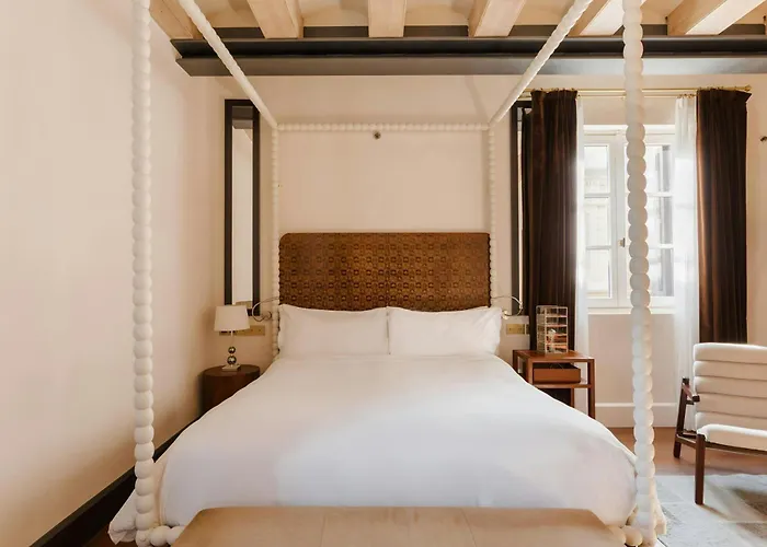 Do Placa Reial Gothic Quarter, Sonder By Marriott Bonvoy 5*