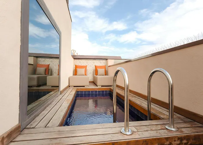 Do Placa Reial Gothic Quarter, Sonder By Marriott Bonvoy