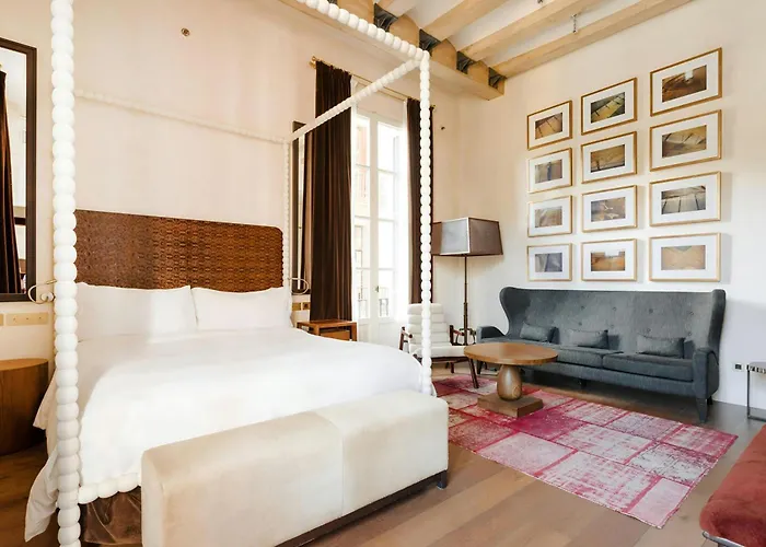 Do Placa Reial Gothic Quarter, Sonder By Marriott Bonvoy