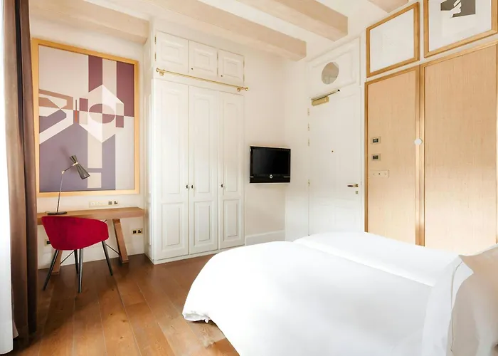 Do Placa Reial Gothic Quarter, Sonder By Marriott Bonvoy